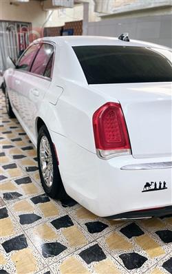 كرايسلر 300